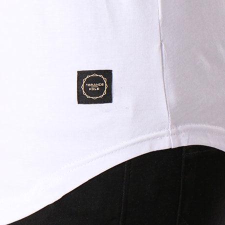 Terance Kole - Tee Shirt Oversize 98092 Rouge Blanc Noir