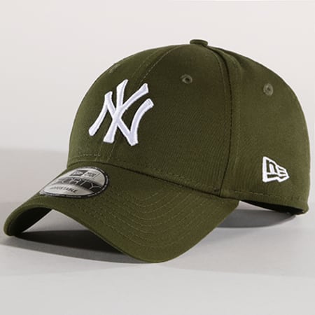 New Era - Casquette Essential New York Yankees 11586125 Vert Kaki Blanc