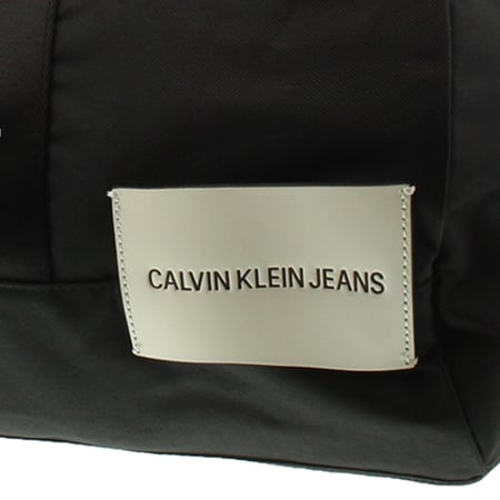 Calvin Klein - Sac Duffle Sport Essential 53 0371 Noir
