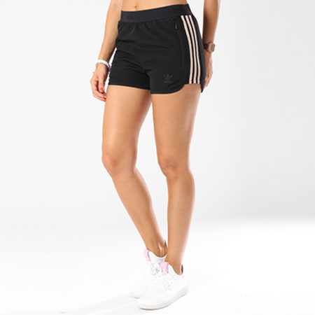 Adidas Originals - Short Jogging Femme AA-42 CE0974 Noir Beige