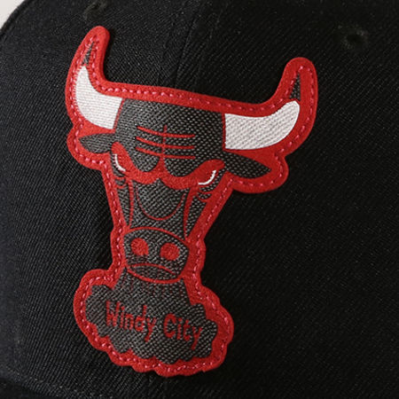 Mitchell and Ness - Casquette Snapback Chicago Bulls BH7IY7 Noir 