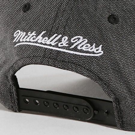 Mitchell and Ness - Casquette Brooklyn Nets Stretch Melange INTL129 Gris Anthracite Chiné