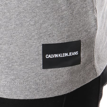 Calvin Klein - Tee Shirt Basic 8037 Gris Chiné