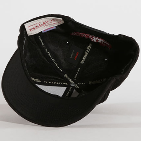 Mitchell and Ness - Casquette Miami Heat BH72S7 Noir