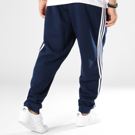 Adidas Originals - Pantalon Jogging Bandes Brodées 3 Stripes DJ2118 Bleu Marine Blanc