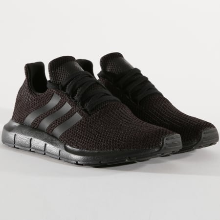 Adidas Originals - Baskets Swift Run AQ0863 Core Black Footwear White