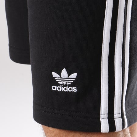 adidas - Short Jogging Bandes Brodées 3 Stripes DH5798 Noir Blanc
