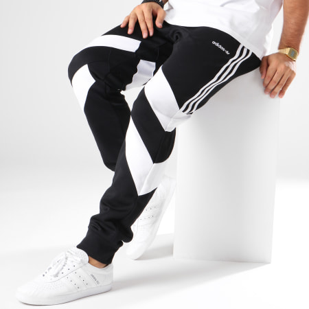 historisch Onbekwaamheid Zes Adidas Originals - Pantalon Jogging Bandes Brodées Palmeston DJ3457 Noir  Blanc - LaBoutiqueOfficielle.com