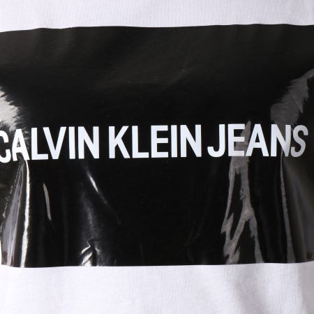 Calvin Klein - Tee Shirt Institutional Box Logo 7850 Blanc Noir
