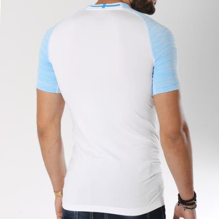 Puma - Tee Shirt De Sport OM Authentic EvoKnit 753541 Blanc Bleu Clair