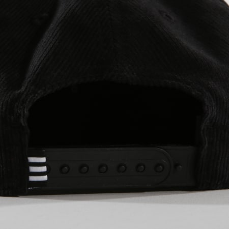 Adidas Originals - Casquette Snapback Velours Trefoil Heritage D98938