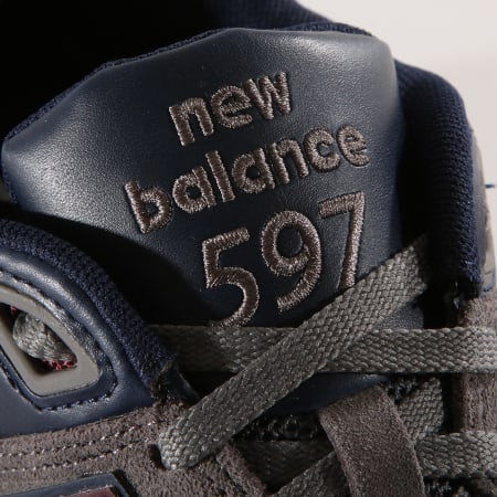 New Balance Baskets 597 Classics 657361 60 Grey Red LaBoutiqueOfficielle