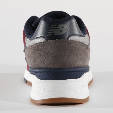 New Balance Baskets 597 Classics 657361 60 Grey Red LaBoutiqueOfficielle