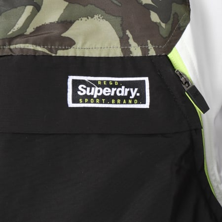 Superdry - Veste Jared M50002PR Noir Blanc Vert Kaki Camouflage
