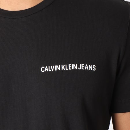 Calvin Klein - Camiseta Pecho Logo Institucional 7852 Negro