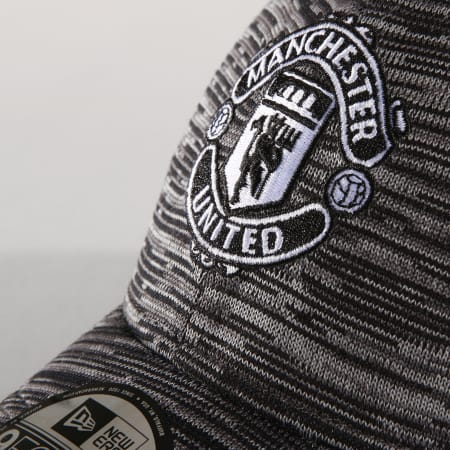 New Era - Casquette Engineered Fit Manchester United 11603514 Noir Chiné