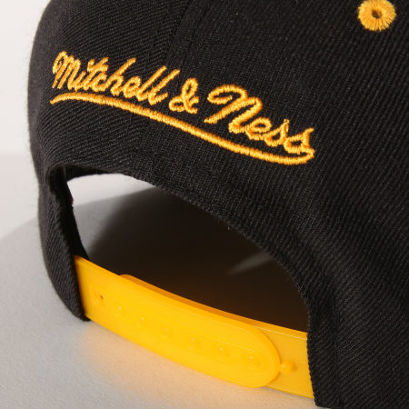 Mitchell and Ness - Casquette Snapback Team Arch Lso Angeles Lakers Noir Jaune