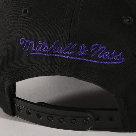 Mitchell and Ness - Casquette Team Logo Low Pro Los Angeles Lakers Noir