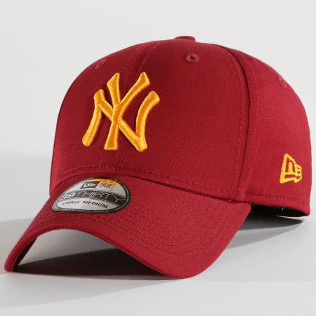 New Era - Casquette Fitted League Essential 3930 MLB New York Yankees Bordeaux
