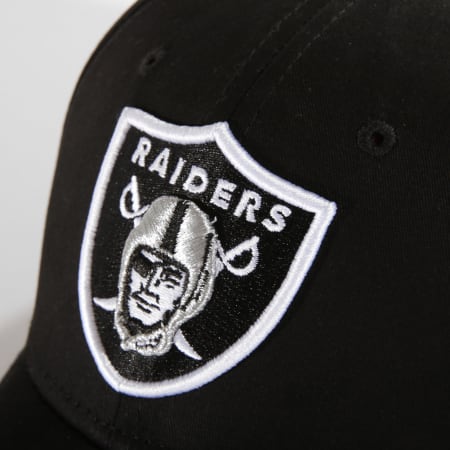New Era - Casquette Fitted Black Base NFL 3930 Oakland Raiders Noir