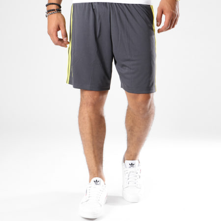 Adidas Sportswear - Short Jogging Juventus 3 Stripes CF3509 Gris Anthracite Jaune
