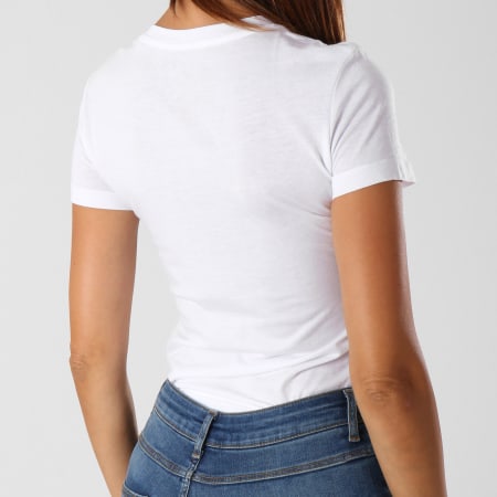Guess - Tee Shirt Femme W84I67K7WA0 Blanc
