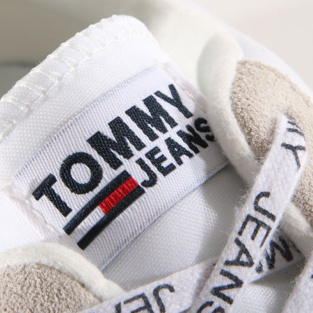 Tommy Hilfiger - Baskets Casual Retro EM0EM00123 White 