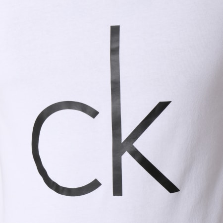 Calvin Klein - Tee Shirt NB1164 Blanc