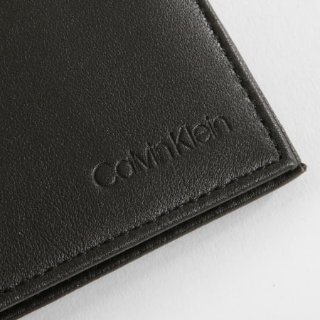 Calvin Klein - Portefeuille Smooth Emboss 5CC Coin 3983 Noir
