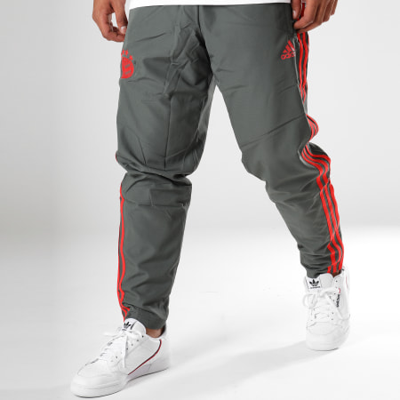 Adidas Sportswear - Pantalon Jogging Bayern Munchen FC Woven CW7525 Vert Kaki