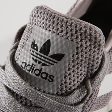 Adidas Originals - Baskets Swift Run B37728 Grey Core Black Gyre One