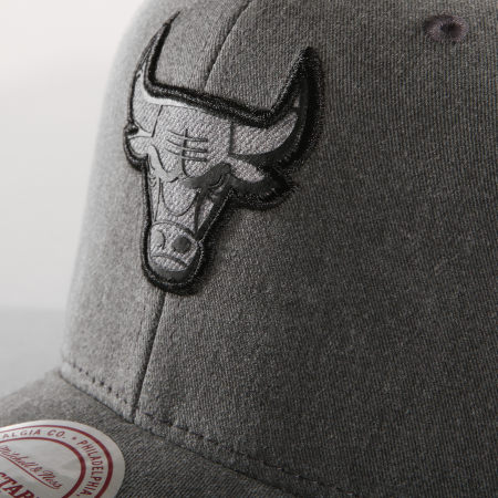 Mitchell and Ness - Casquette Washed Chicago Bulls Gris Anthracite