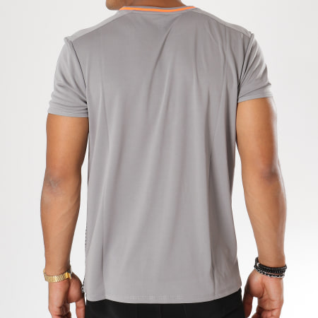 Umbro - Tee Shirt De Sport 644150-60 Gris Noir
