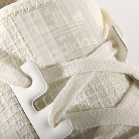 Adidas Originals - Baskets NMD R1 B37619 Off White Lush Red