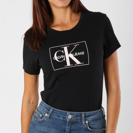 Calvin Klein - Tee Shirt Femme Outline Monogram 8604 Noir