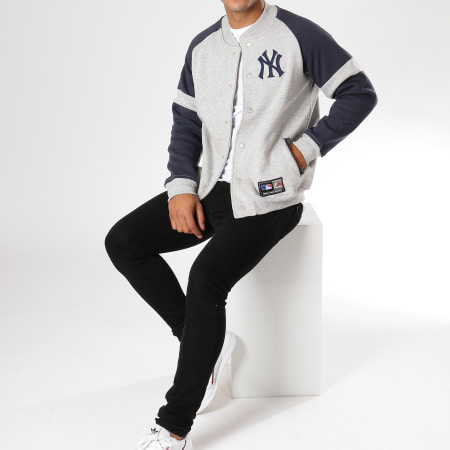 Majestic Athletic - Teddy Jeiter Letterman MLB New York Yankees Gris Chiné Bleu Marine