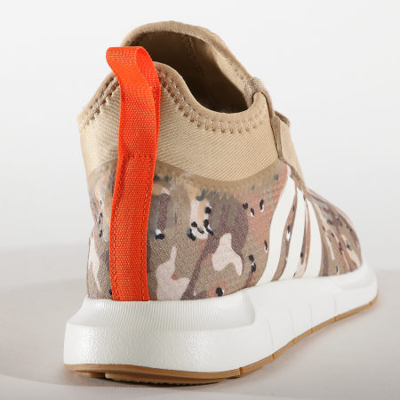 Adidas Originals - Baskets Swift Run Barrier B37702 Cardboard White Tint Orange