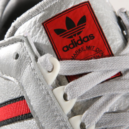 Adidas Originals - Baskets Rising Star X R1 G26777 Silver Met Collegiate Red Footwear White