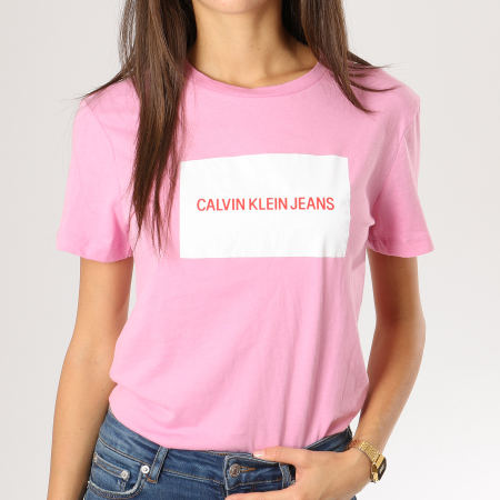 Femme Vêtements Tops T-shirts Logo CK white T-shirt Calvin Klein en coloris Rose 