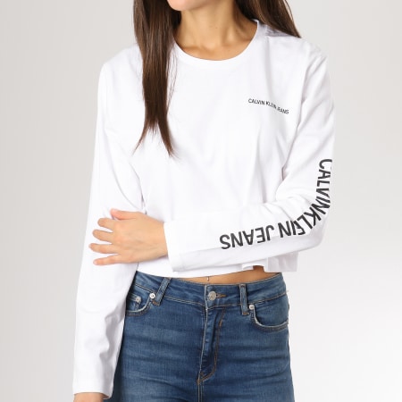 Calvin Klein - Tee Shirt Crop Manches Longues Femme Sleeve Institutional Blanc