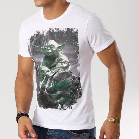 Star Wars - Tee Shirt Yoda May The Force Blanc