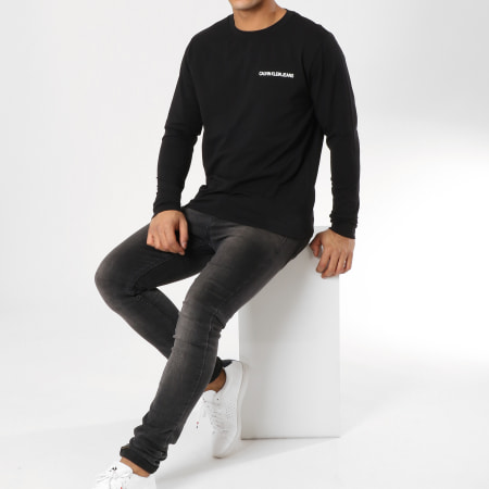 Calvin Klein - Tee Shirt Manches Longues Institutional Chest Logo Noir