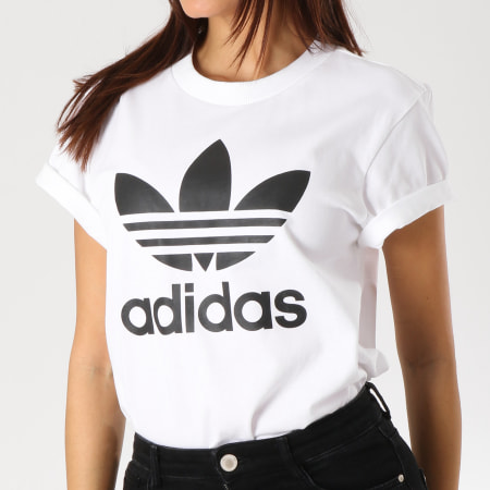 Adidas Originals - Tee Shirt Femme Boyfriend DX2322 Blanc 