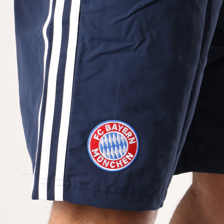 Adidas Performance - Short Jogging FC Bayern Munchen Stripe DP4105 Bleu Marine Blanc
