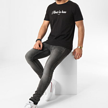 OhMonDieuSalva - Camiseta Abat La Hess Logo Negro Blanco