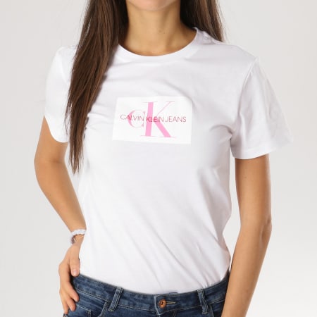 Calvin Klein - Tee Shirt Femme Flock Monogram 9738 Blanc