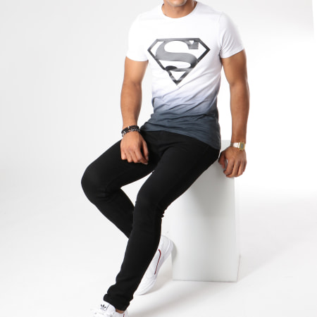 DC Comics - Camiseta Gradiente Logo Blanco Negro