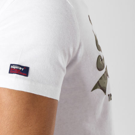 Superdry - Tee Shirt Vintage Logo Camo Infill Blanc Vert Kaki