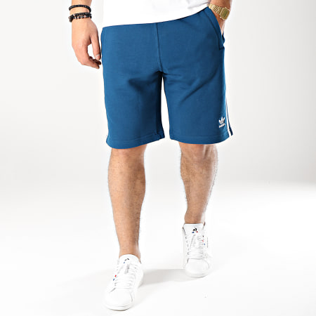 group scrub cutter Adidas Originals - Short Jogging 3 Stripes DV1526 Bleu Marine -  LaBoutiqueOfficielle.com
