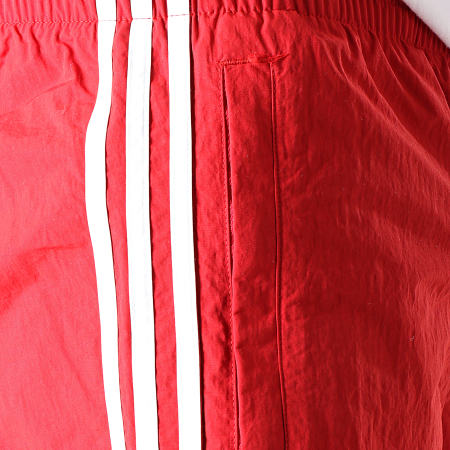 Incidente, evento patrulla cúbico Adidas Originals - Short De Bain A Bandes 3-Stripes DV1585 Rouge Blanc -  LaBoutiqueOfficielle.com